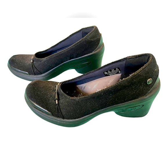 Bzees Shoes Bzees Black Wedge Heels Man Made Fabric Shoes Sz 75